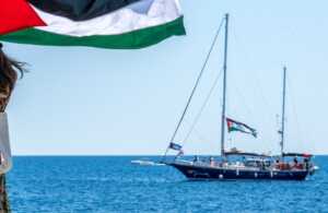 أسطول الصمود يرفض عرض إسرائيل الرسو في عسقلان